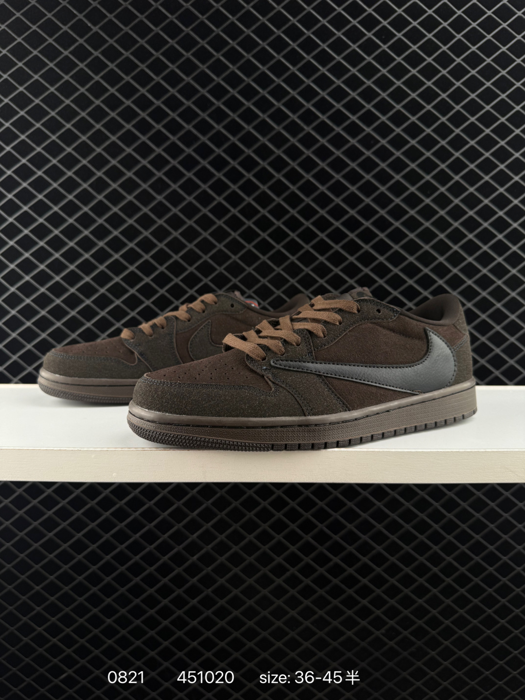 Travis Scott x Air Jordan 1 ” Reverse Mocha “